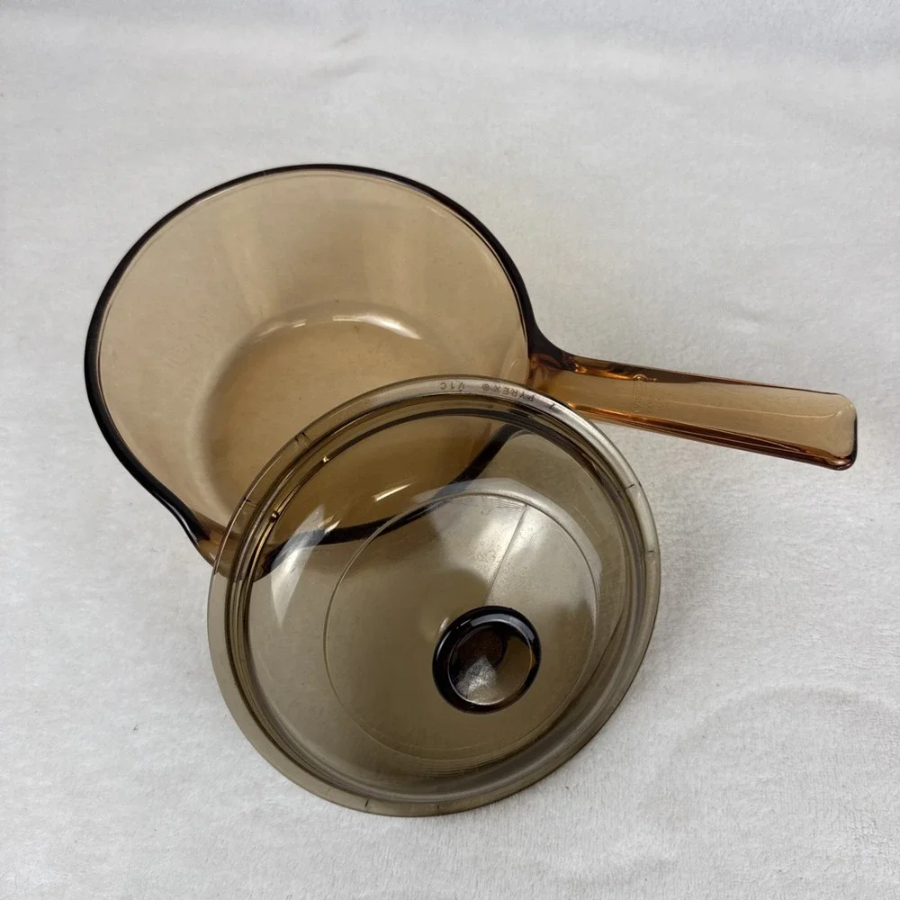 Vision Corning Ware USA 1L Amber Sauce Pan Pot w/Pour Spout & Pyrex Lid VTG